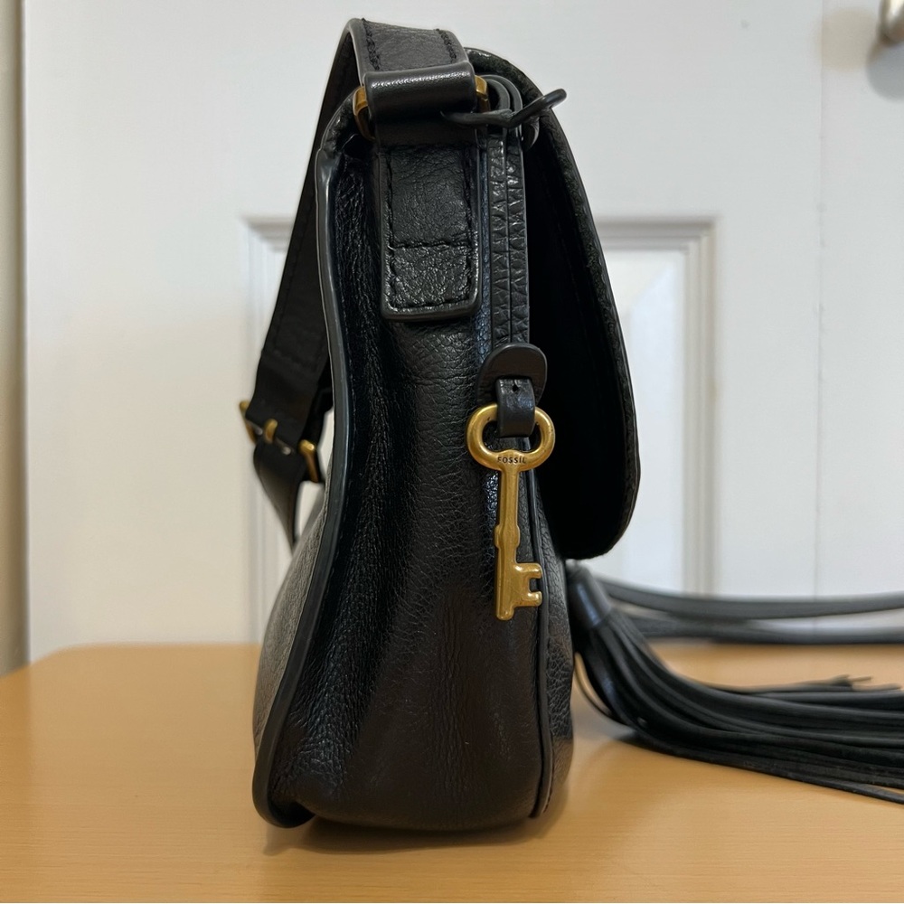 Fossil Emi Tassel Black Leather Crossbody Saddle Bag - Picture 5 of 14